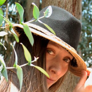 Handmade Natural Fiber Hat (Tamojo) Color Negro - Florentino y Llankay